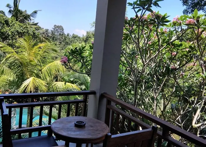 Hotel Alamdini 3*