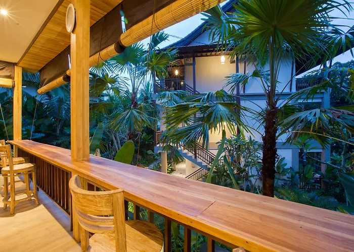 Hotel Alamdini 3*